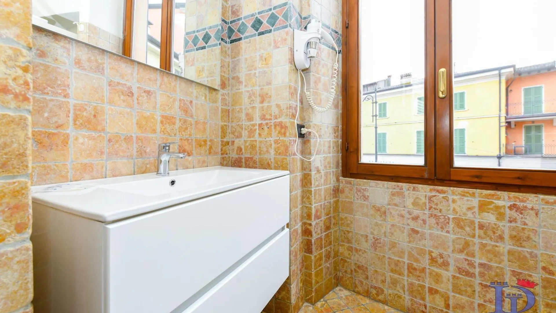 Apartment Ferienwohnung DesenzanoLoft Let It Be A Dream Desenzano del Garda