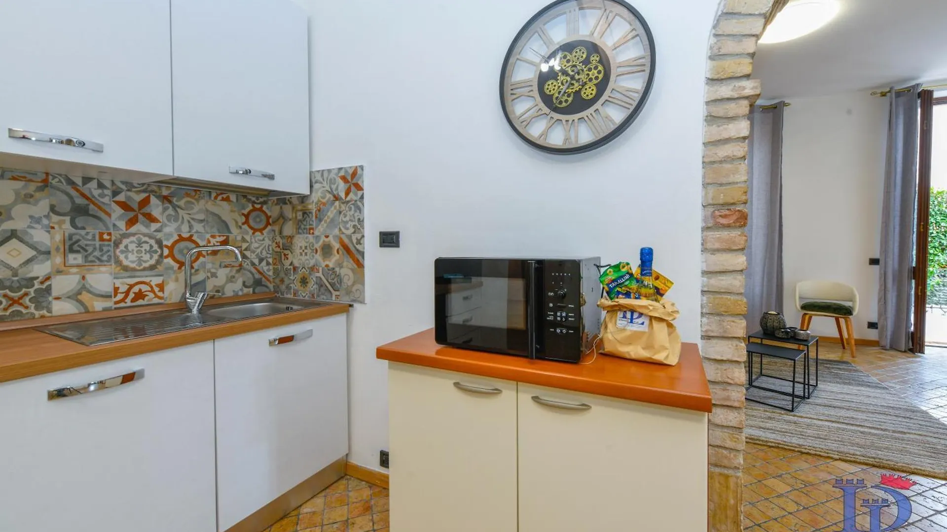 Apartment Desenzanoloft Official Partner Marriott Homes & Villas - Let It Be A Dream - Renovation 2025 Lake View Desenzano del Garda Italy