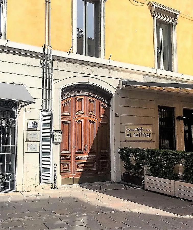 Apartment Desenzanoloft Official Partner Marriott Homes & Villas - Let It Be A Dream - Renovation 2025 Lake View Desenzano del Garda