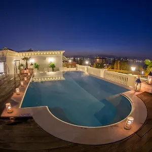 4* מלון Palace Desenzano
